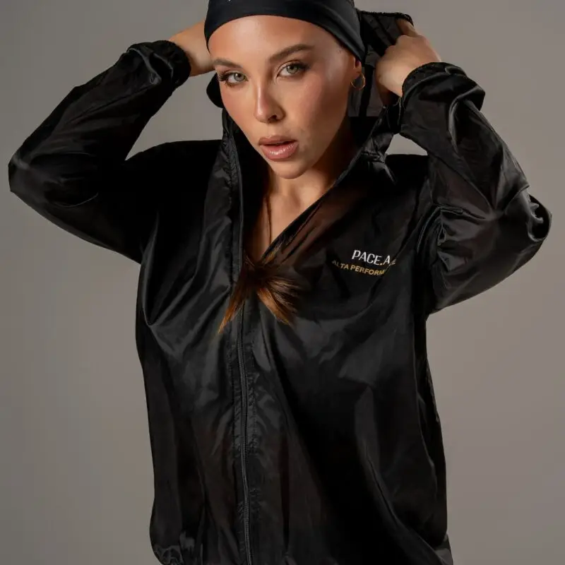 Corta-Vento Alta Performance- Preto